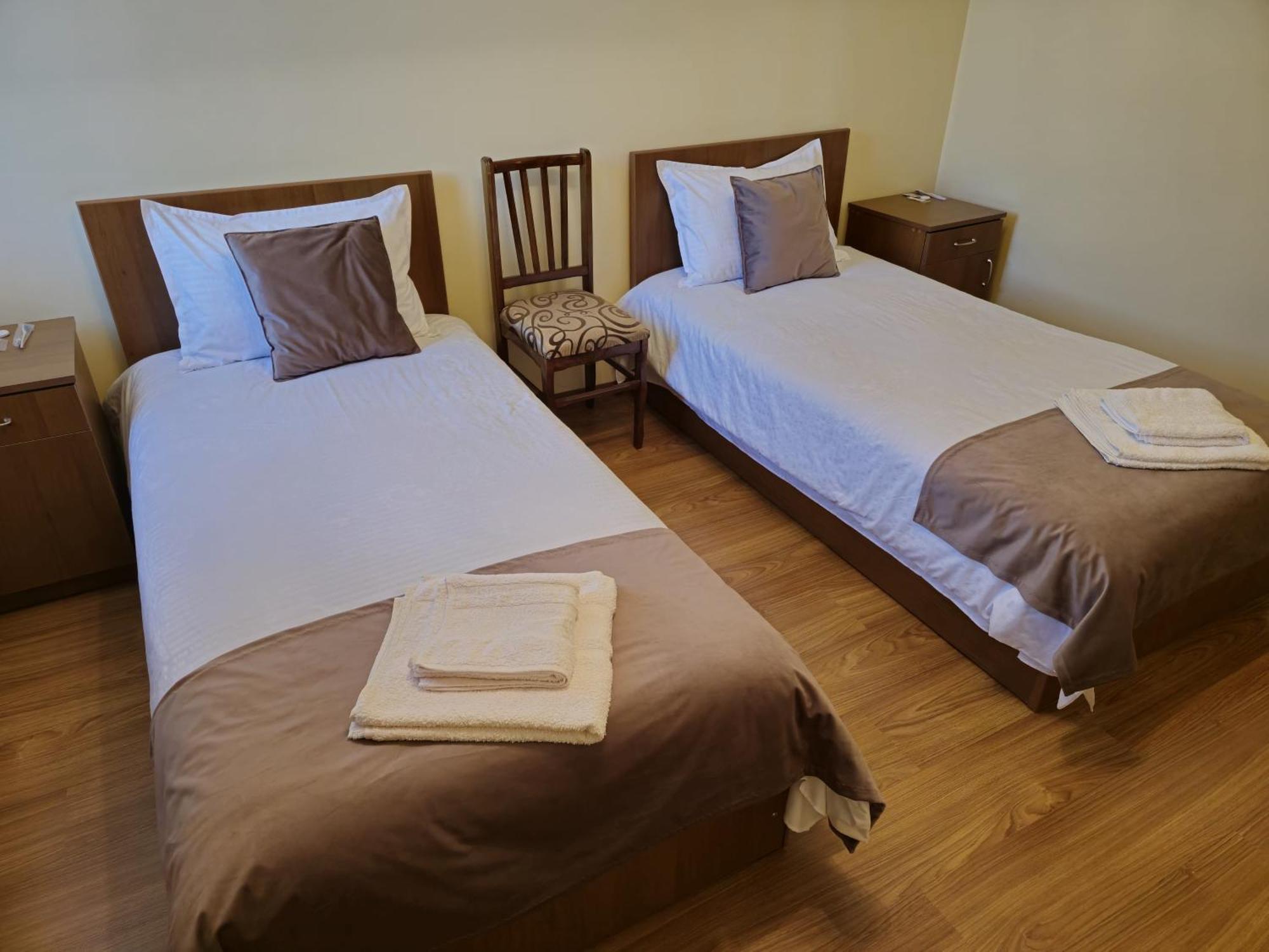 Zartonq Hotel Tatev Eksteriør billede