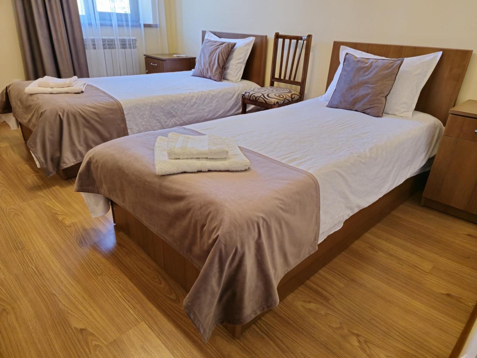 Zartonq Hotel Tatev Eksteriør billede