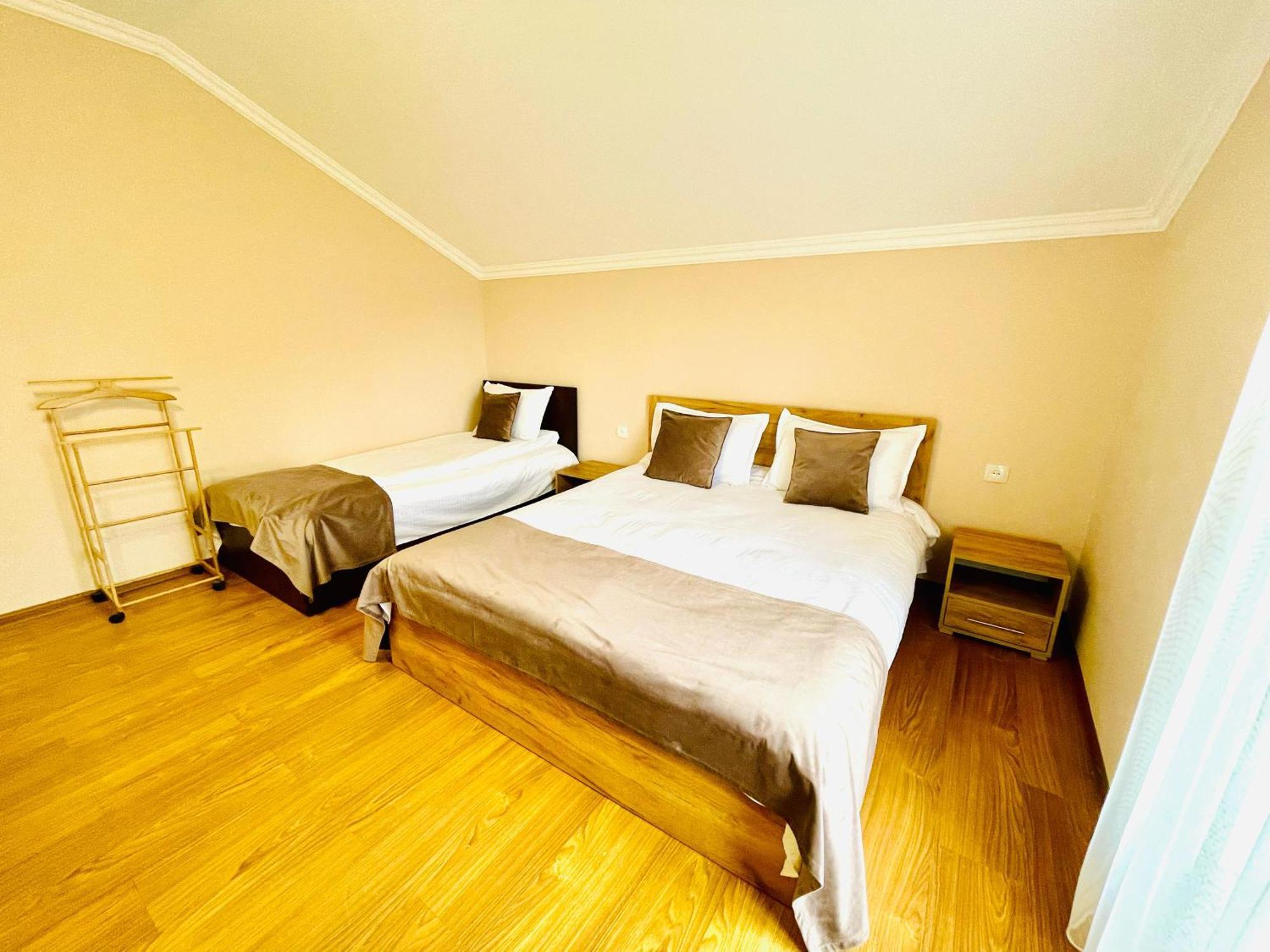 Zartonq Hotel Tatev Værelse billede