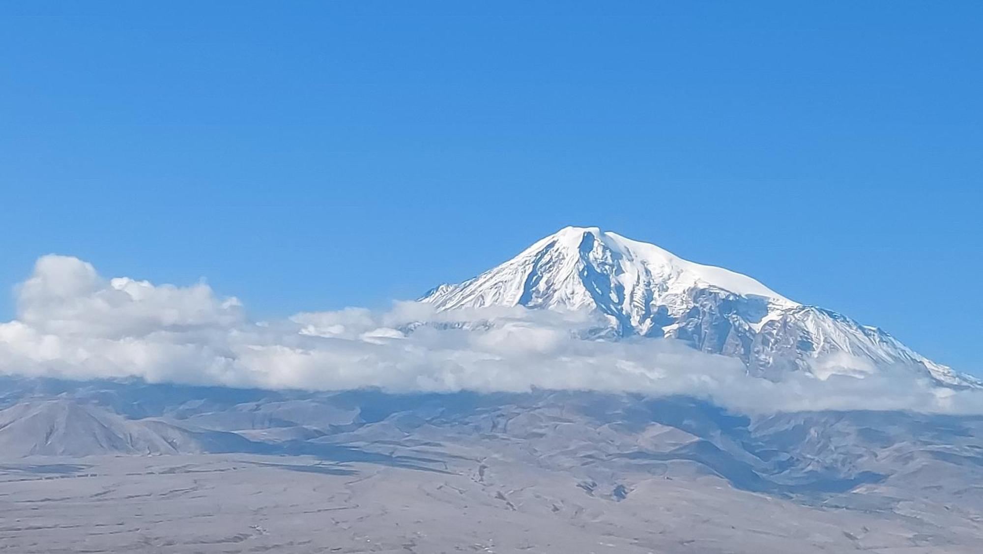 Zartonq Hotel Tatev Eksteriør billede