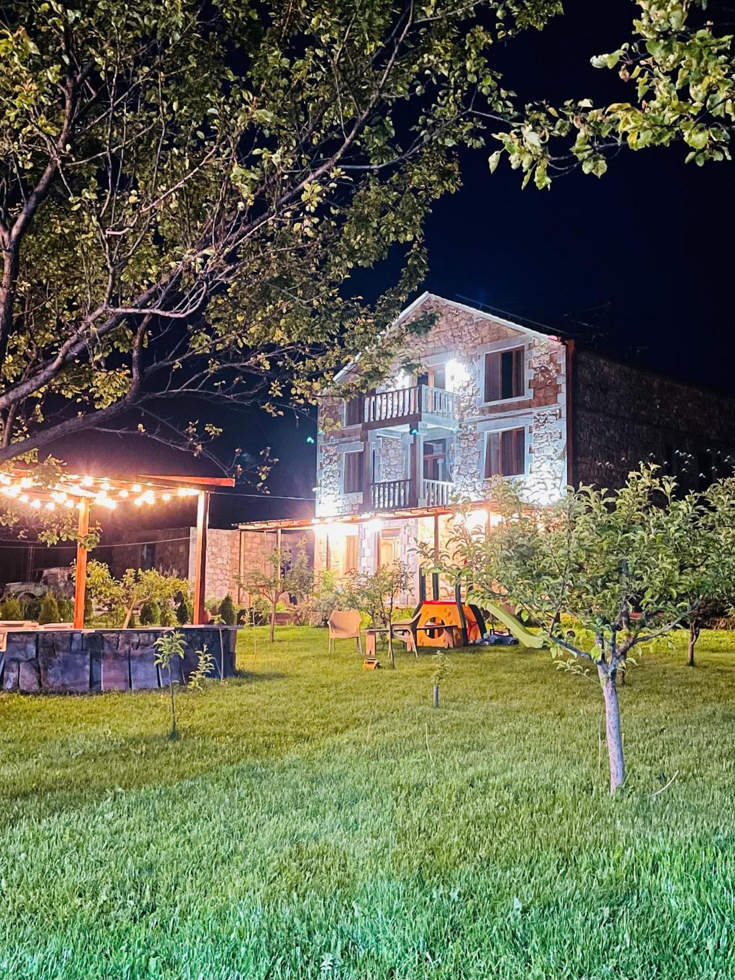 Zartonq Hotel Tatev Eksteriør billede